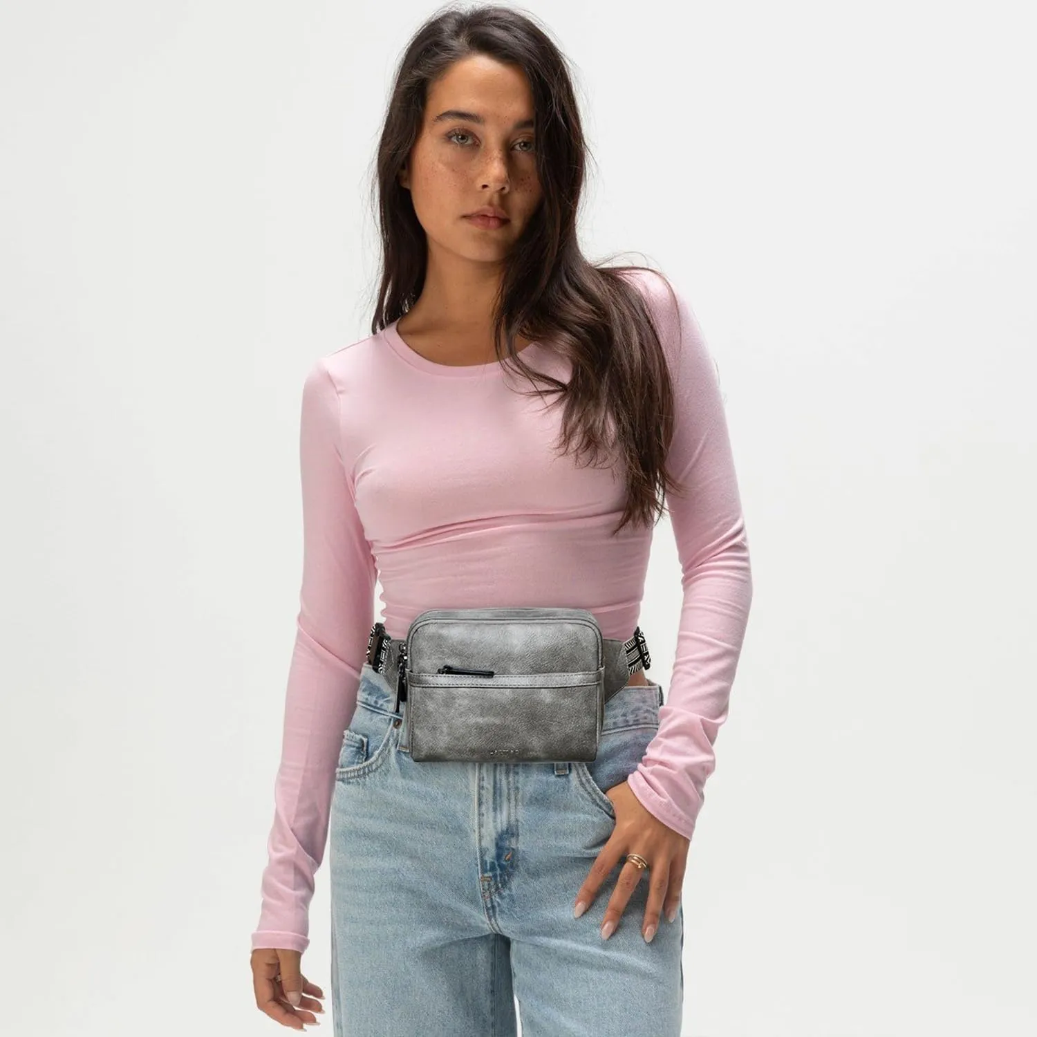 3L Fanny Packs Belt Bag for Women Small Everywhere Crossbody Bag Waist Bag Faux Leather Sling Chest Bag Purse