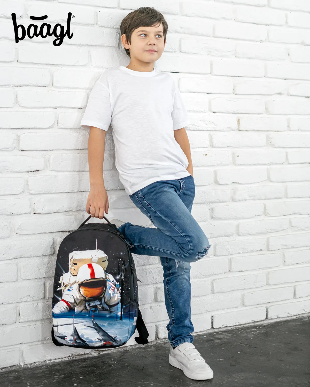 Backpack eARTh Cosmonaut