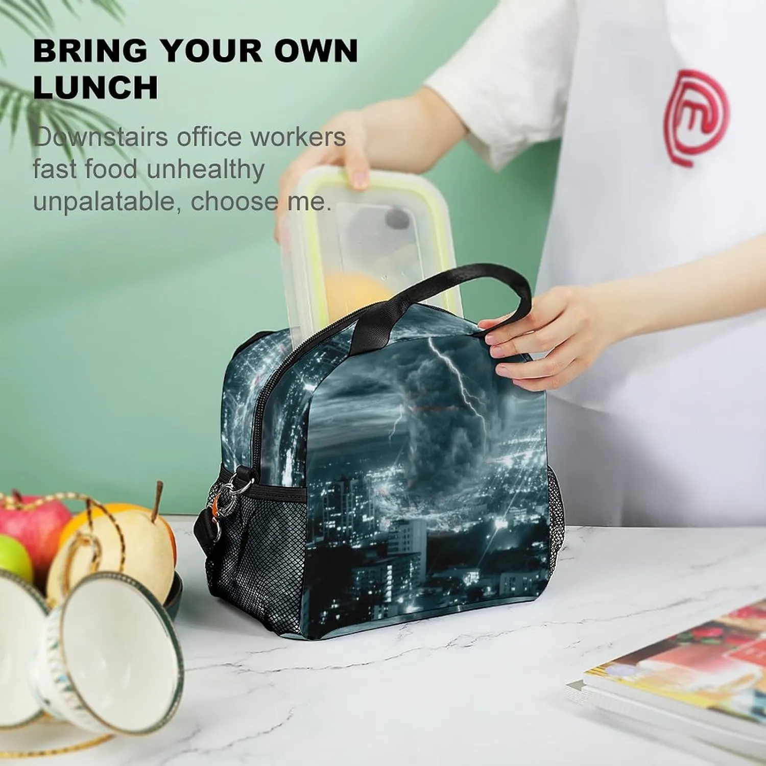 Chicago City Tornado Storm Weather Adjustable Shoulder Strap Insulated And Leak Proof Premium Lunch Bag Unisex