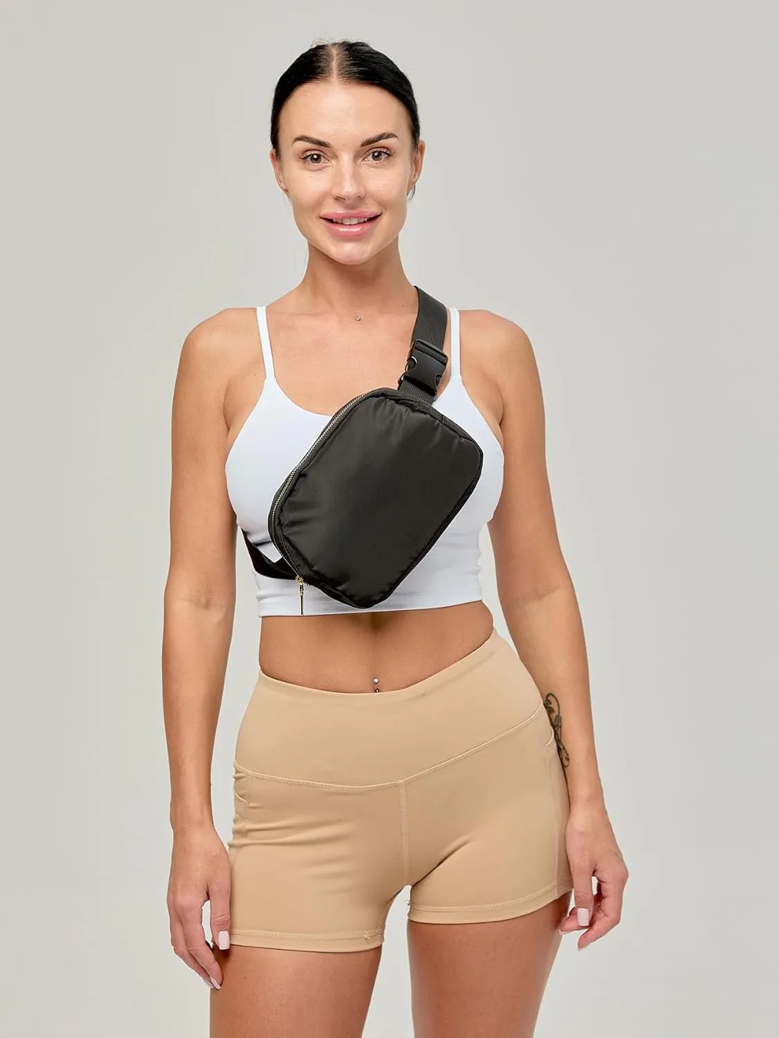 Everywhere Belt Bag for Women Men Lightweight Small Fanny Packs Crossbody Bags Mini Waist Pack with Adjustable Strap for Travel, Workout, Run, Outdoor Cycling, Shopping (Black)