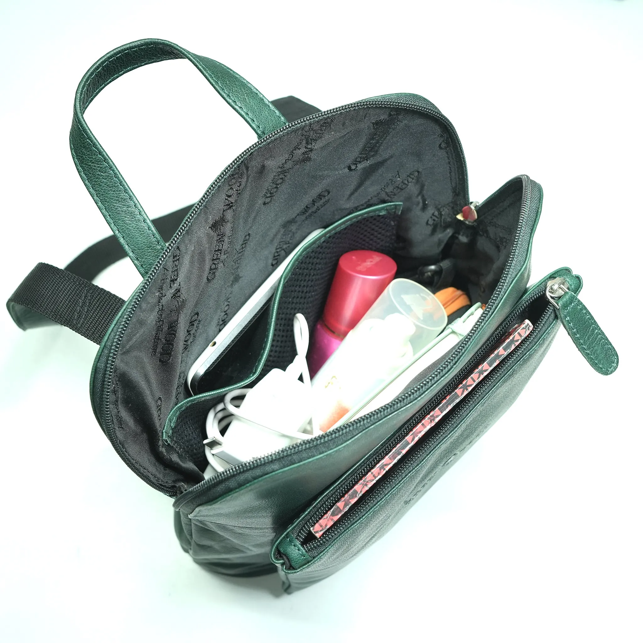GW9330108 ~ Small Backpack / Shoulder Bag