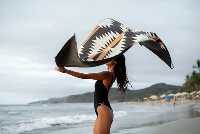 Nomadix Original Towel - Perfect for Beach, Pool, Travel, Camping, Yoga - Made with Recycled Materials - Super Absorbent - Sand Resistant - 72.5x30