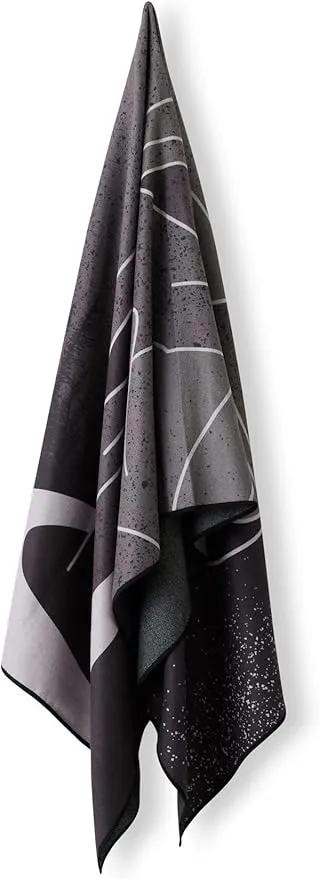Nomadix Original Towel - Perfect for Beach, Pool, Travel, Camping, Yoga - Made with Recycled Materials - Super Absorbent - Sand Resistant