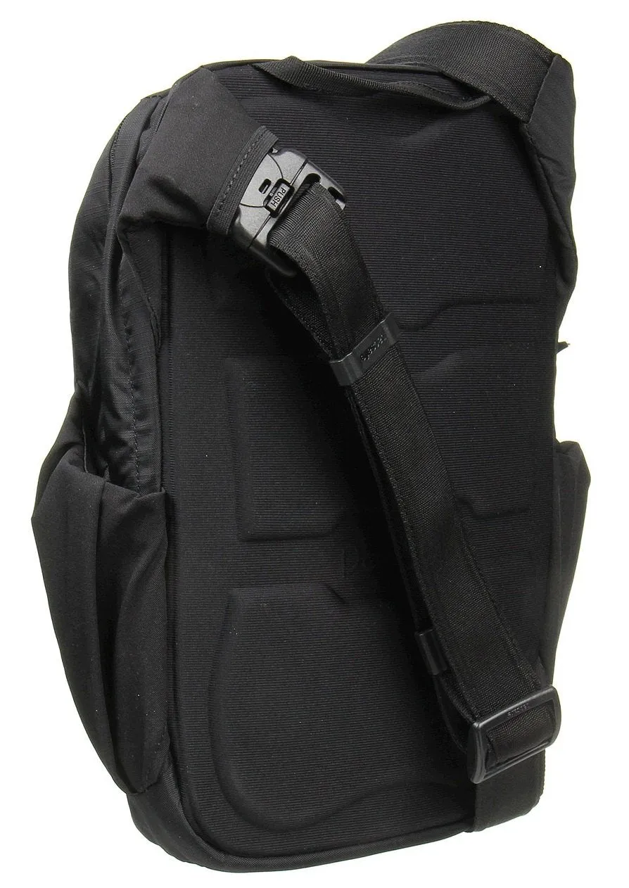 Pacsafe Venture Safe 300 GII