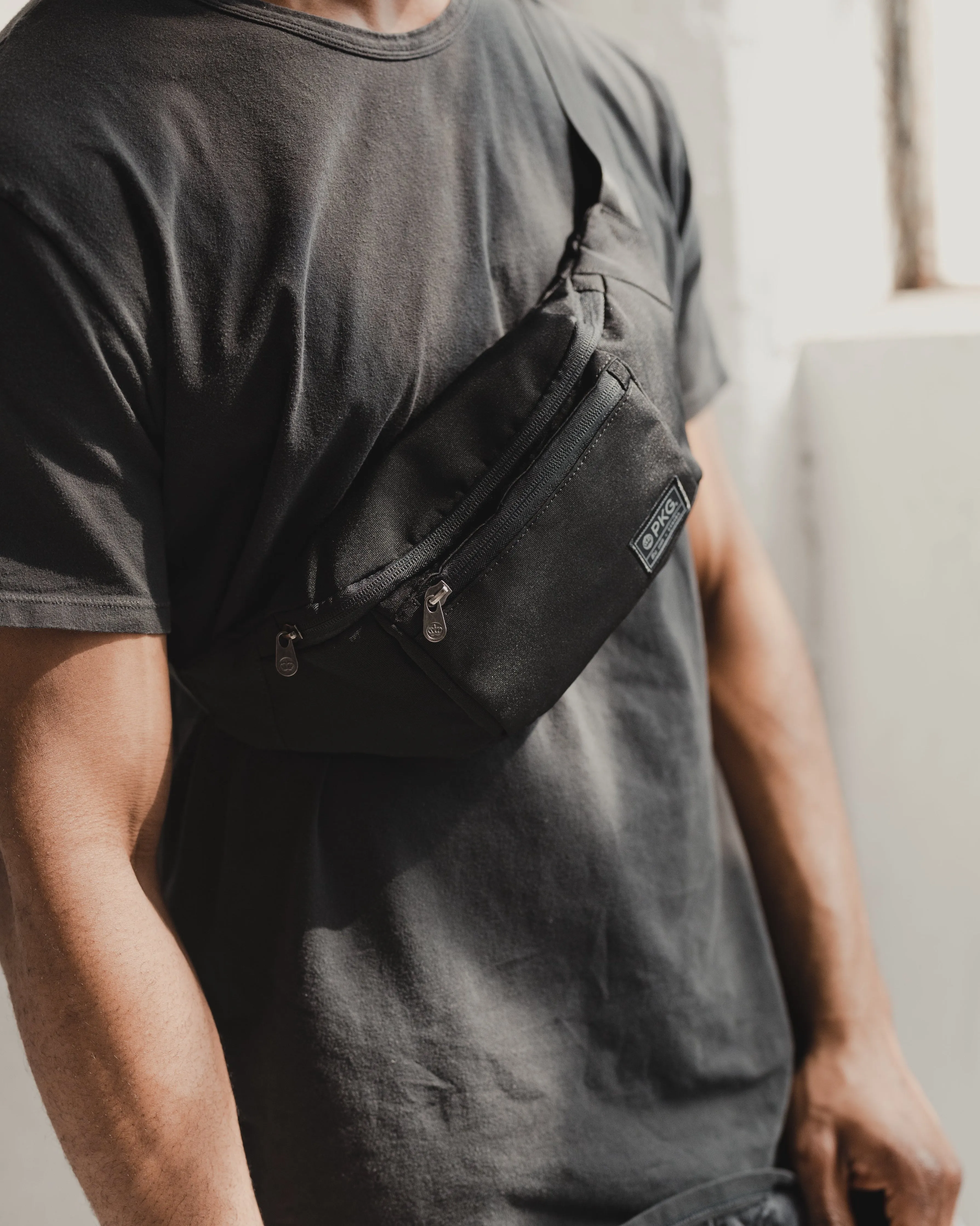 PKG Bremner 2L Cross-Body