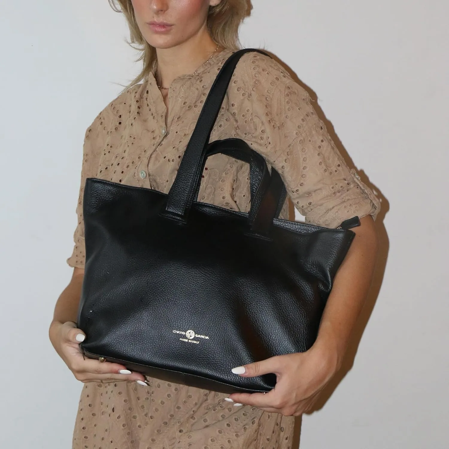 Premium Italian Leather Handmade in Florence, Italy. Convertible 2-1 Satchel for Women. Gabriela Collection Made in Italy