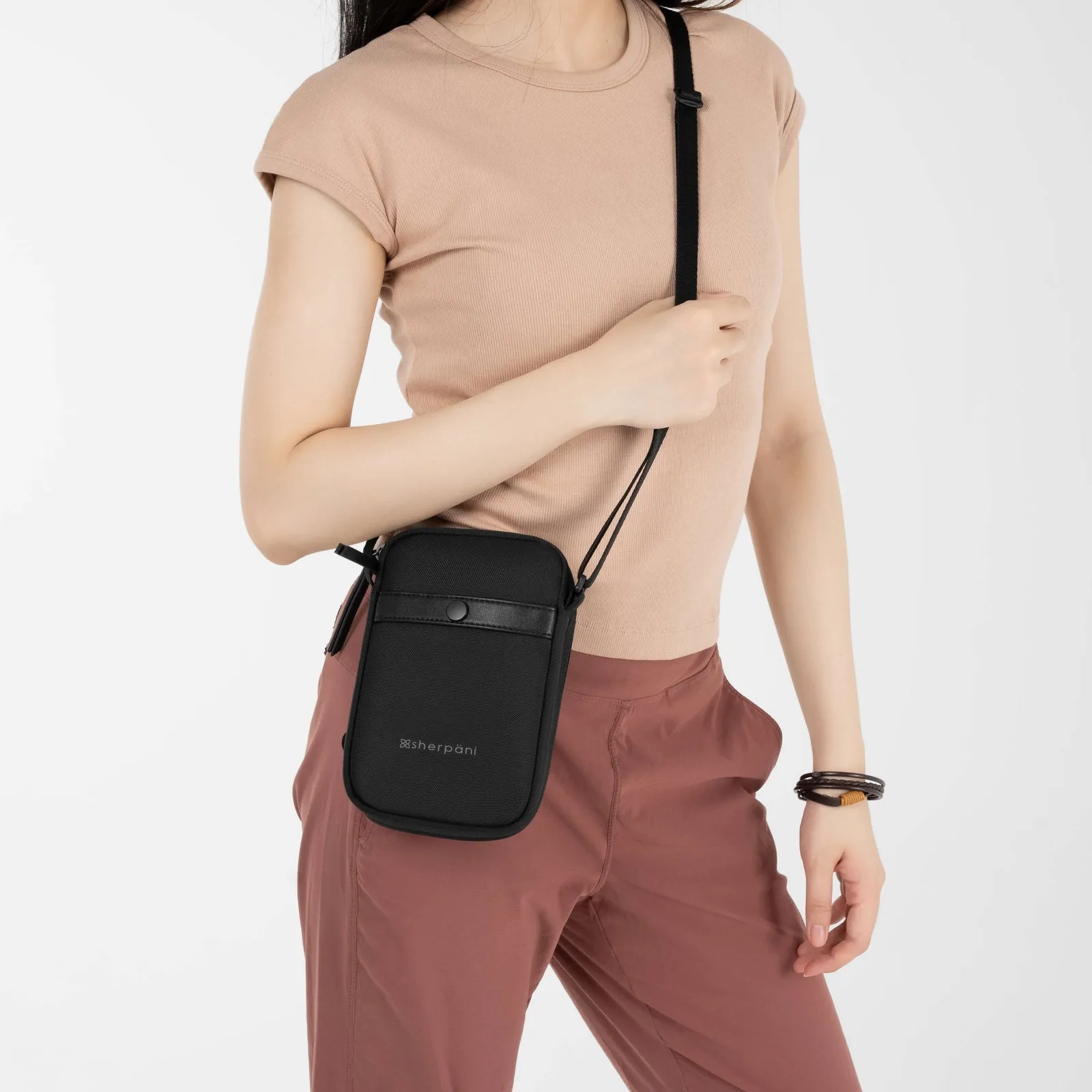 Simplicity Anti Theft Crossbody Wallet
- Sherpani