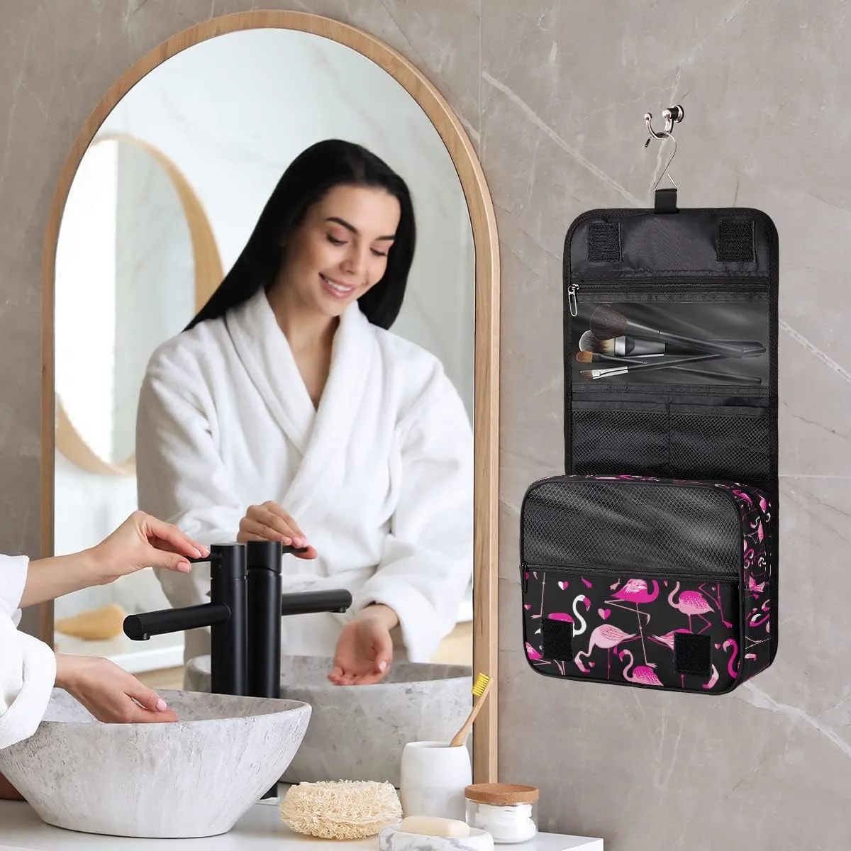 Travel Hanging Toiletry Bag for Women Men Animal Pink Flamingo Cosmetic Bag Waterproof Makeup Organizer for Accessories, Shampoo, Full Sized Container, Toiletries for Bathroom Shower
