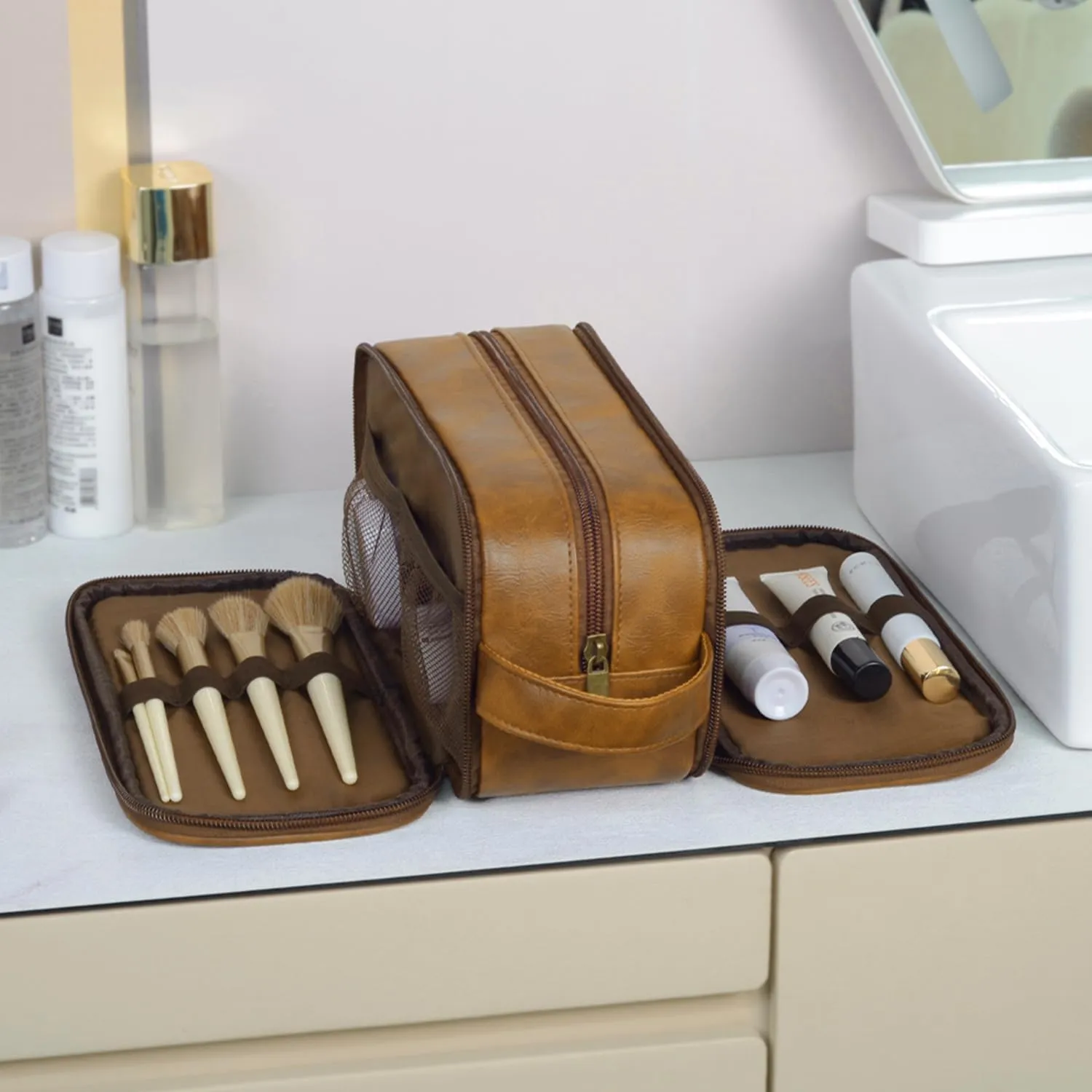 Travel Toiletry Bag for Men Personalized Leather Dopp Kit Bathroom Toiletries Organizer Cosmetic Bags with Side Handle