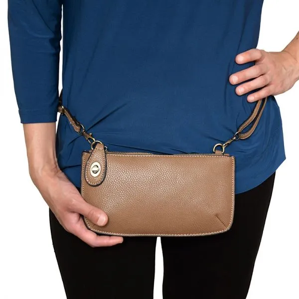 Vera Crossbody Wristlet Clutch in Camel