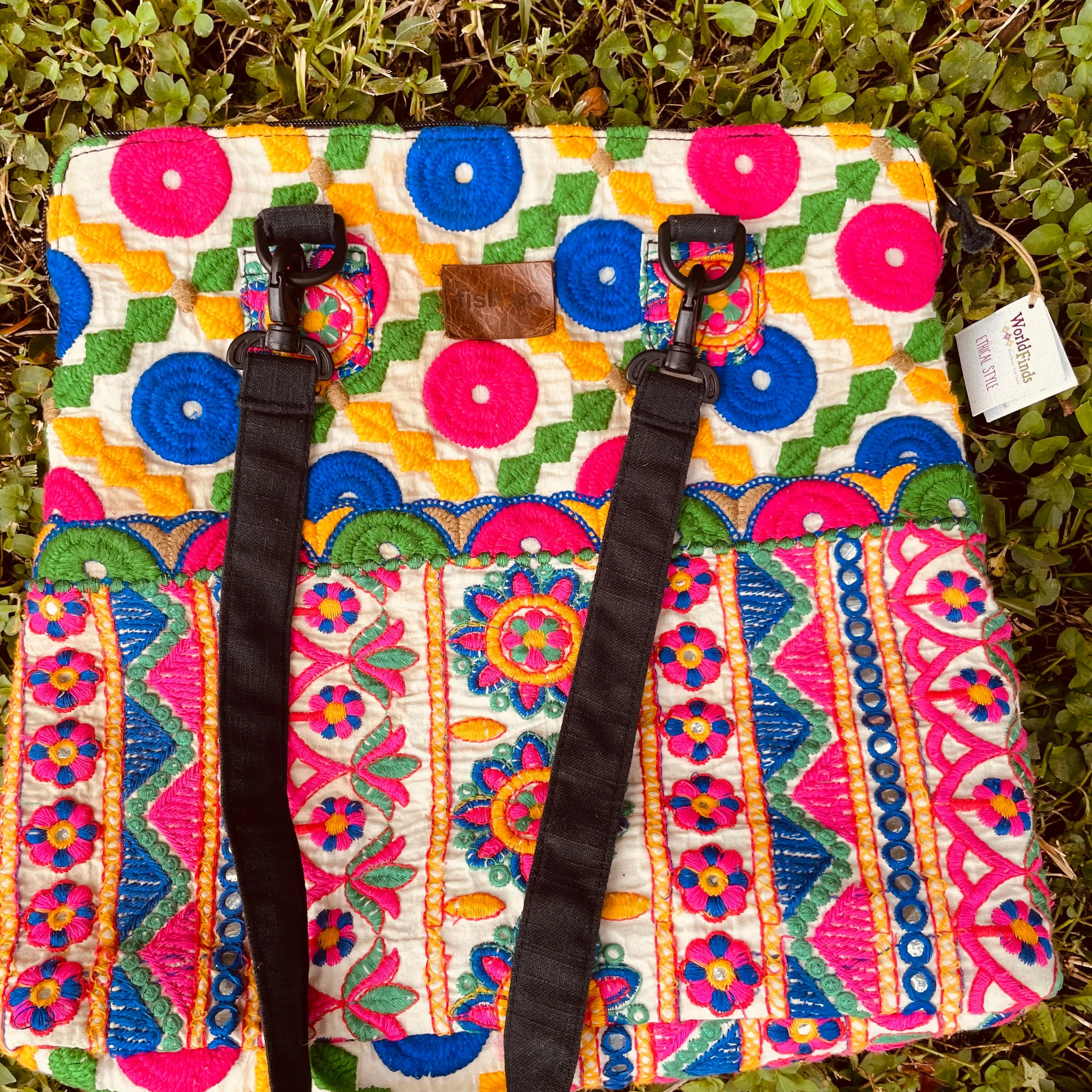 WorldFinds Convertible Backpack Tote 2340